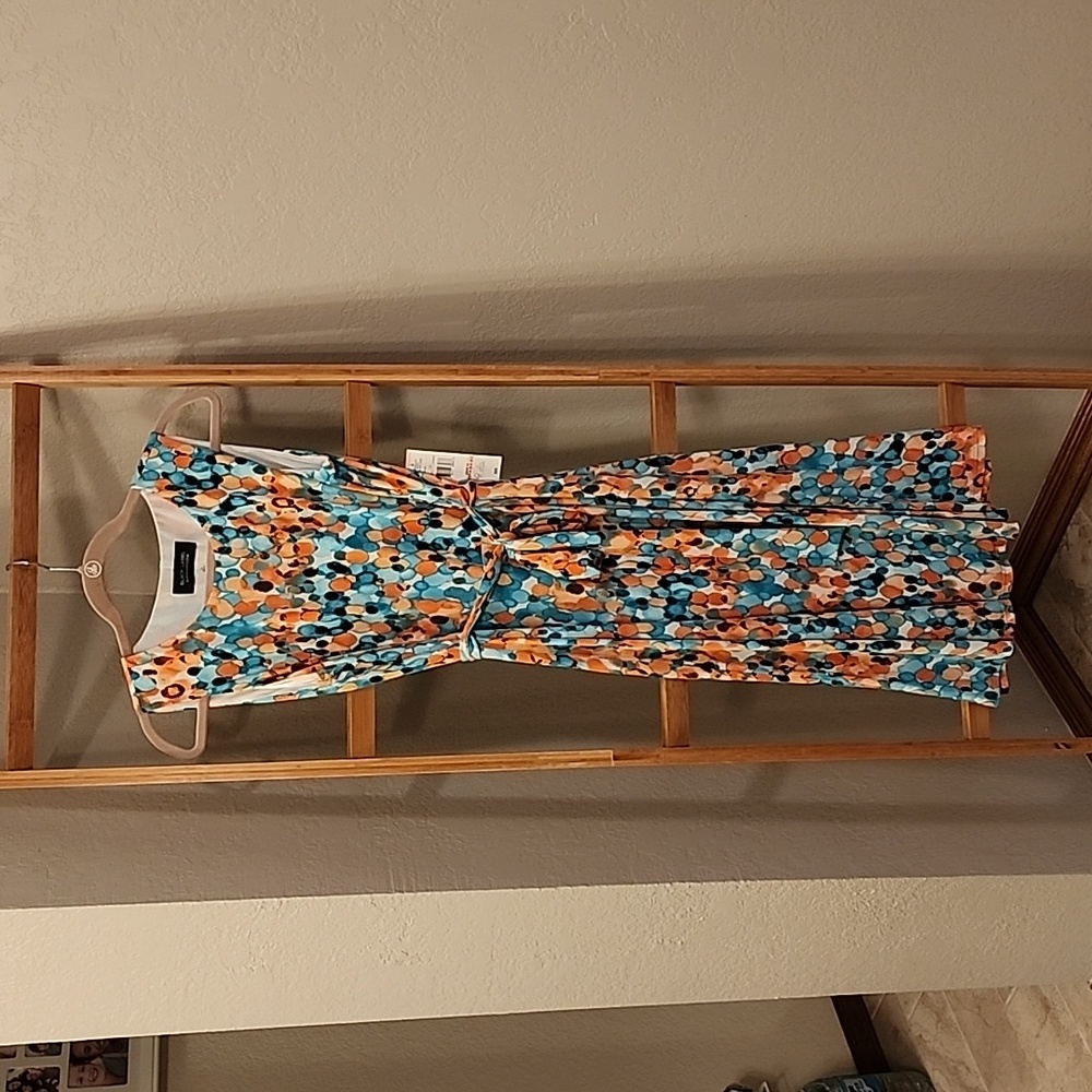 Sleeveless dress